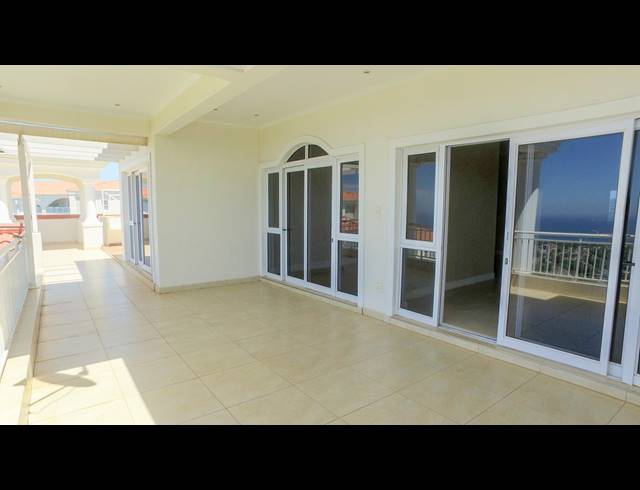 4 BEDROOM APARTMENT FOR SALE IN LA LUCIA